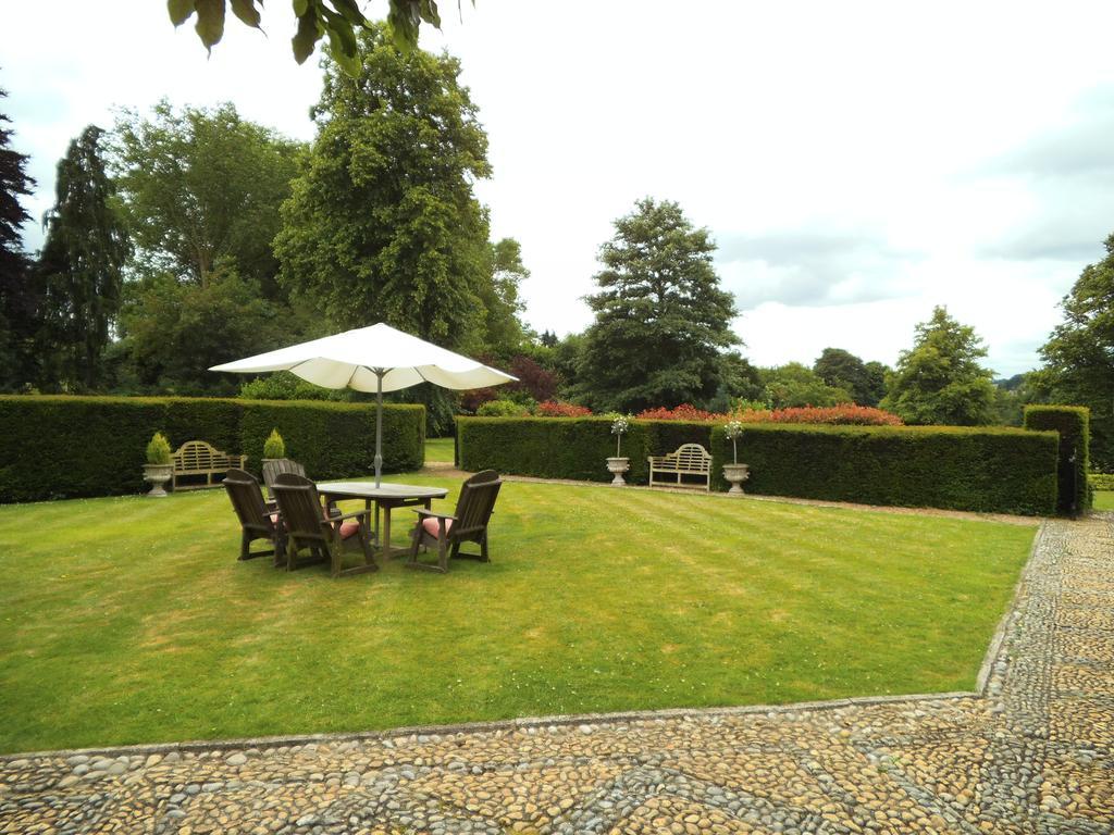 Tabsfield Bed and Breakfast Farningham Exteriör bild